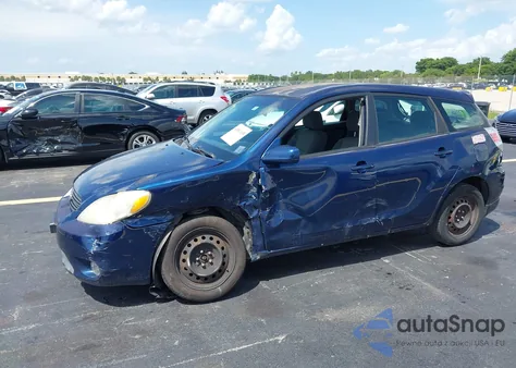 2007 Toyota Matrix Xr z USA, uszkodzony, nr VIN 2T1KR32E47C669946